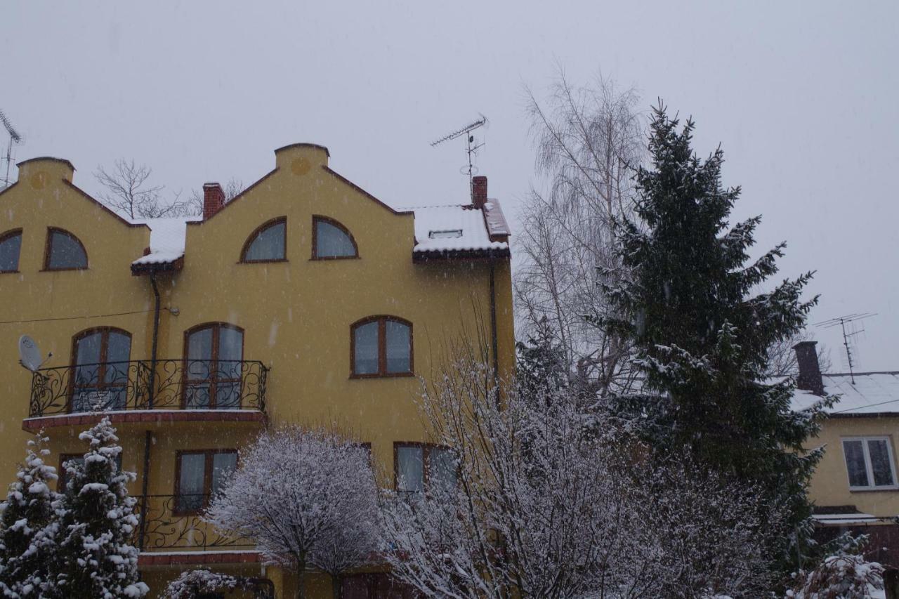 Apartament Goscinny Lancut Exterior photo